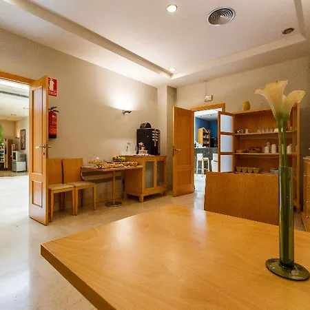 Aacr Museo 3* إشبيلية