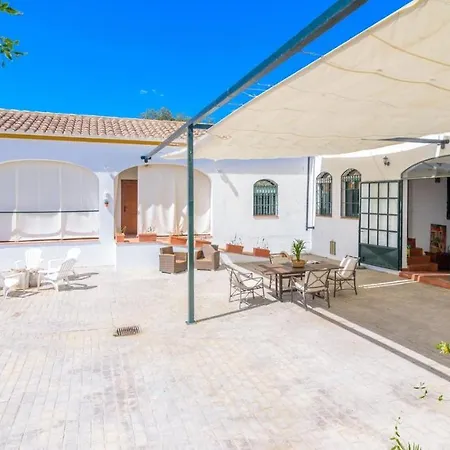 Finca Rural Gorriones El Castillo De Guardas By Ruralidays Seville