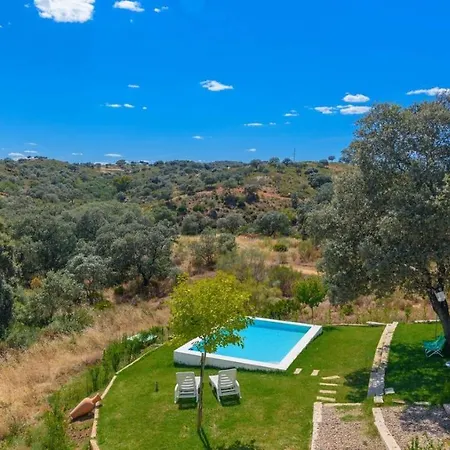 Finca Rural Gorriones El Castillo De Guardas By Ruralidays Holiday home