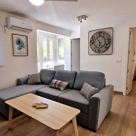 Moderno Zona Nervion. Wifi/ac Appartement Séville