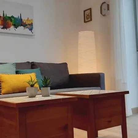 Apartment Lovely Center - Alameda Sunny Terrace *