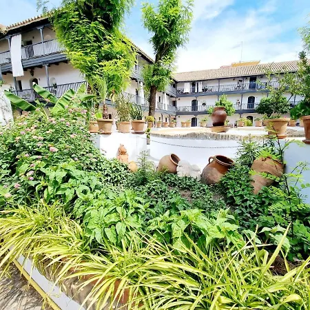 Apartment Con Patio Sevillano *