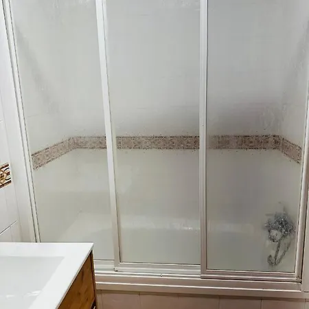 Acogedor Y Moderno En Pleno Centro De Con Parking Gratis Apartamento *