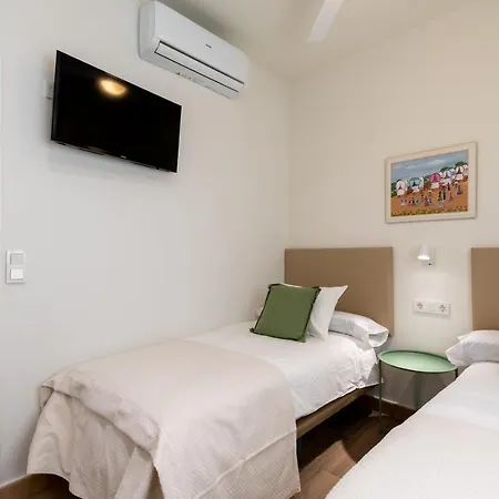Apartamento Cervantes 17 *