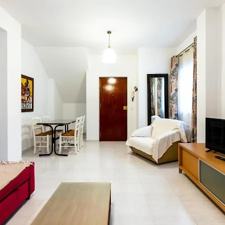 Holi-rent Antillano Campos Apartment