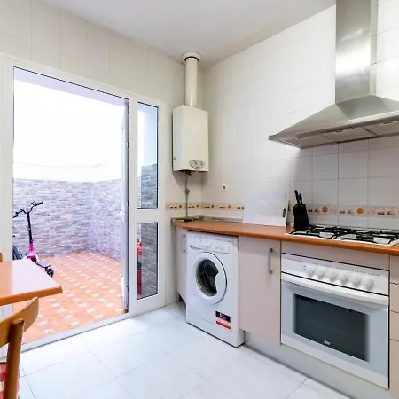 Holi-rent Antillano Campos Seville