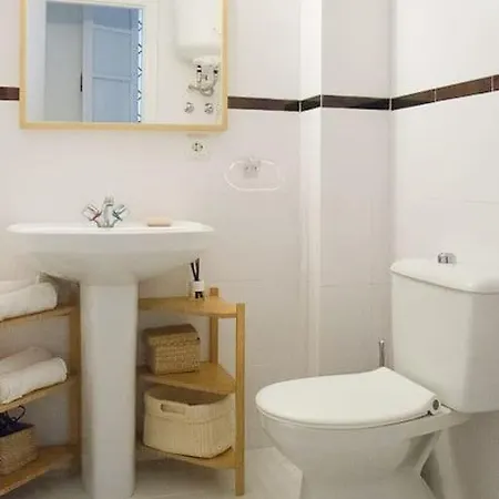Cozy In A Typical Sevillian Patio House Apartment