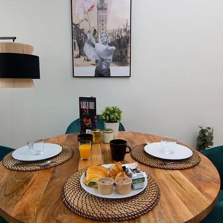 Magna Aparthotel 2*