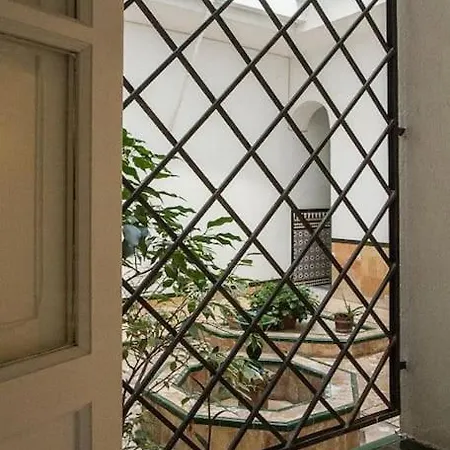 Cozy In A Typical Sevillian Patio House Apartment *