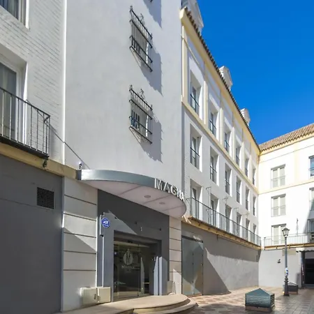 Magna Aparthotel 2*