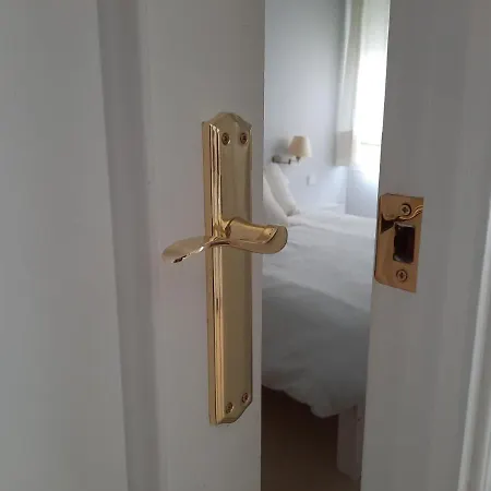 Apartment Torre Triana, Parking Free Gratis!