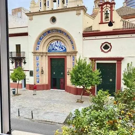 Apartment Atico Triplex En Pleno Triana