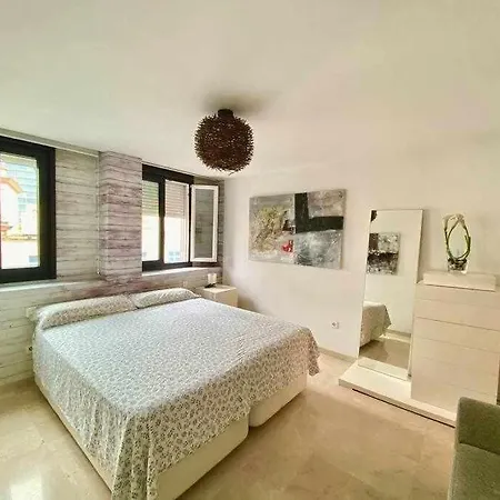 Appartement Atico Triplex En Pleno Triana