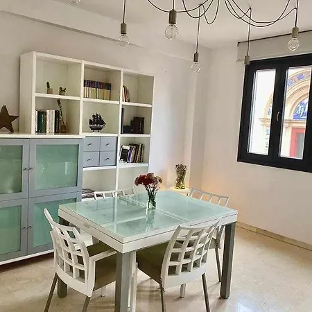 Apartment Atico Triplex En Pleno Triana *