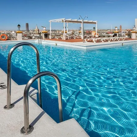 Hotel Macarena 4*