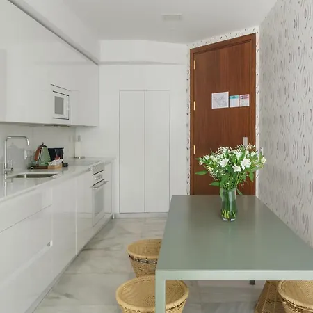 Apartahotel Numa Molina