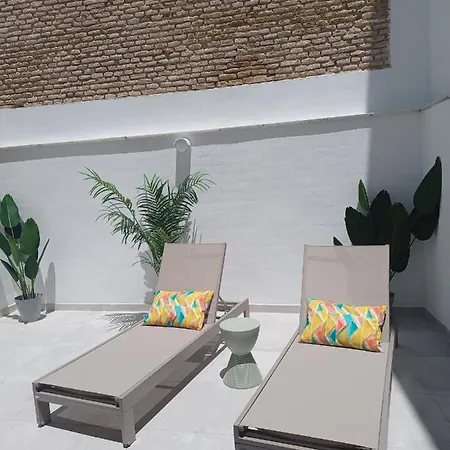 Apartment Pop Art Historia De Conde Negro Con Patio Privado