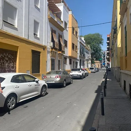 La Casita De La Puerta De Carmona Apartment *