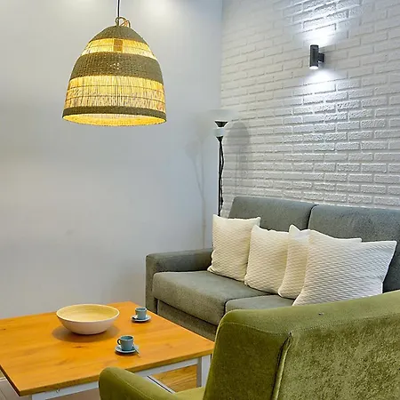 Apartsuite B&r Triana Arellano