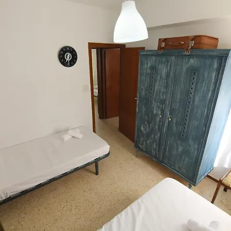 Apartment Rentalsevilla Apartamento Luminoso Con 3 Seville