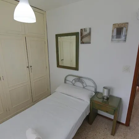 Rentalsevilla Apartamento Luminoso Con 3 * Seville
