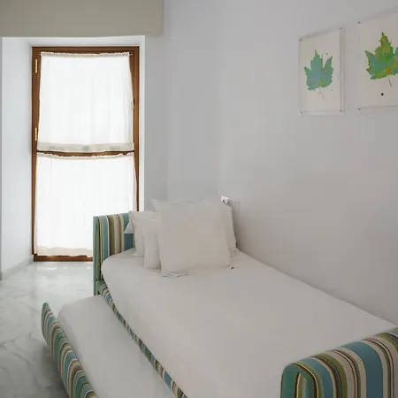 Numa Molina Apartahotel 2*
