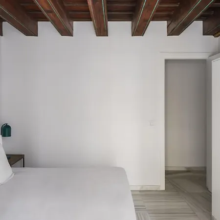 Numa Molina 2* Sevilla