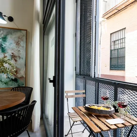 Cv Brand New 2br Triana By Covadon Street Apartment