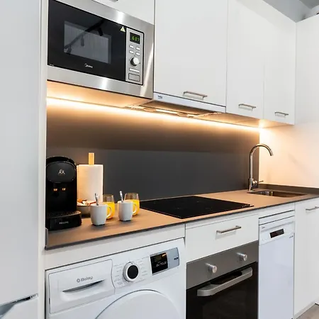Cv Brand New 2br Triana By Covadon Street Seville