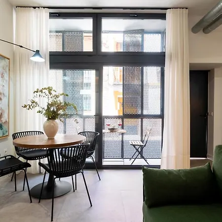 Cv Brand New 2br Triana By Covadon Street