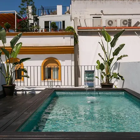 Lujoso Con Piscina Compartida 2 Sevilla