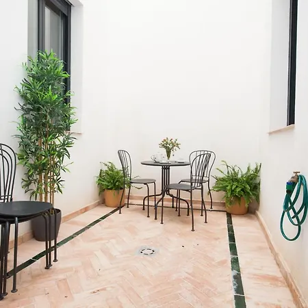 Isg Cedaceros Apartment *