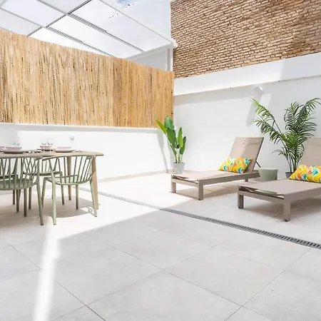 Pop Art Historia De Conde Negro Con Patio Privado Apartment