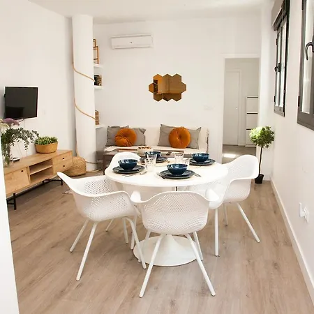 Gotoseville Faustino Flats Apartment *