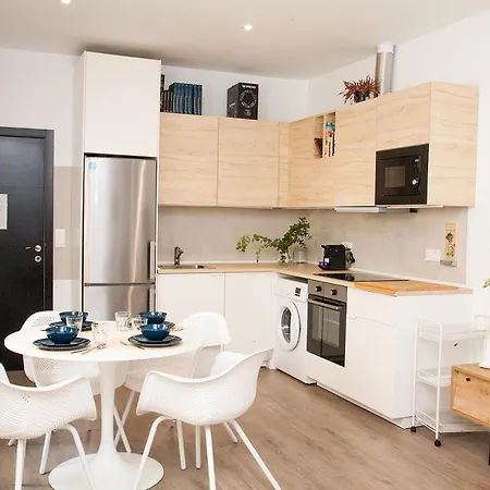 Gotoseville Faustino Flats Apartment *