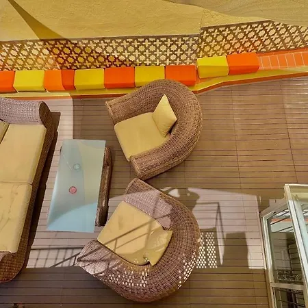 Villa House -rooftop&jacuzzi -stayinseville Seville