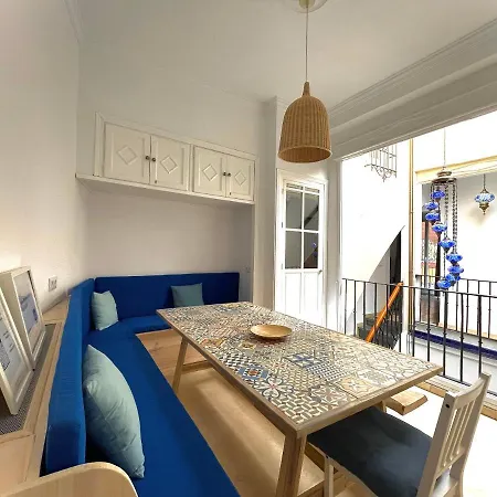 House -rooftop&jacuzzi -stayinseville 1614ft2 5be Villa