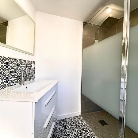 Villa House -rooftop&jacuzzi -stayinseville Seville