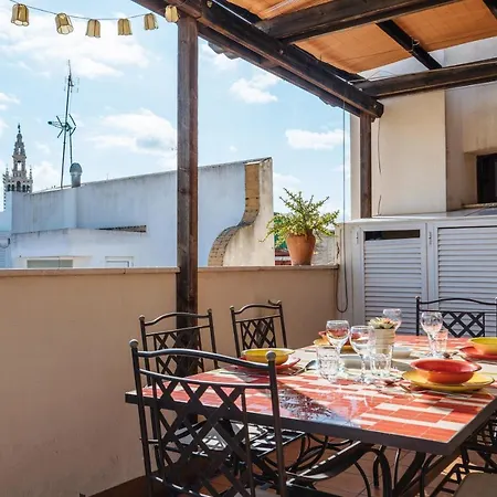 Apartamento Homeyseville-amazing Penthouse Giralda Views 8 Pax, Parking Optional