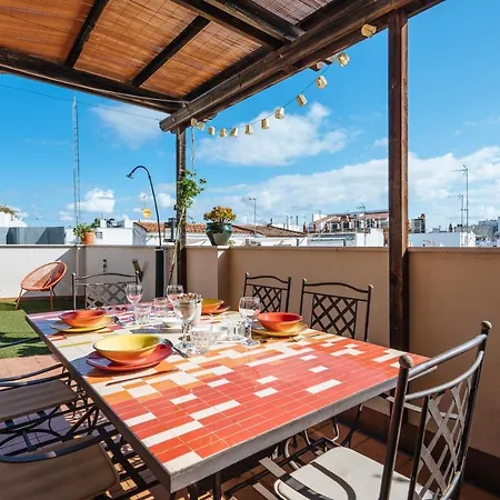 Homeyseville-amazing Penthouse Giralda Views 8 Pax, Parking Optional