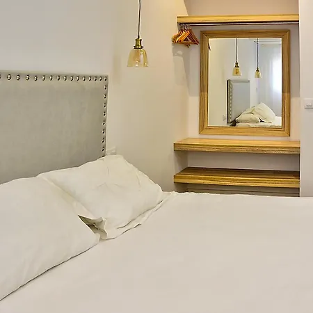 Apartsuite B&r Triana Arellano Apartment