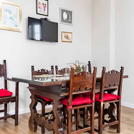 2 Bedrooms 2 Bathrooms - Triana- Apartment *