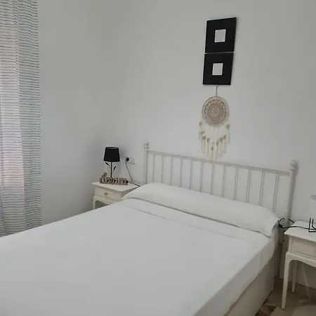 Appartamento En El Fontanal, Casa- Patio De Vecinos *
