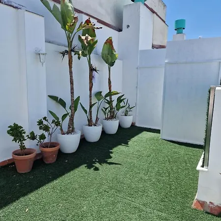 Y Dona Lola Hotel 2*