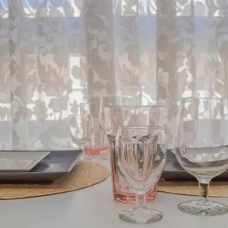 Apartamento Muy Centrico, Tranquilo Y Confortable **a/c-wifi** Sevilha