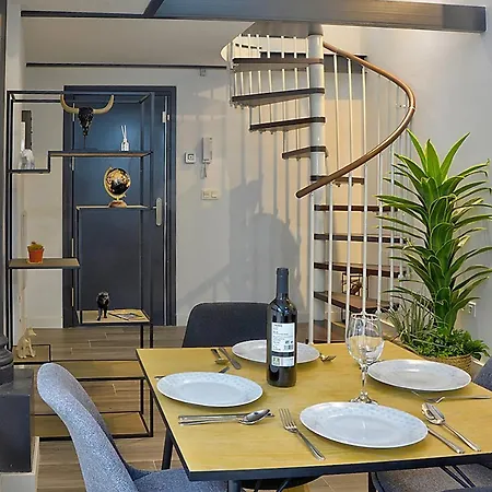 Duplex Moderno En Alameda Apartment Seville