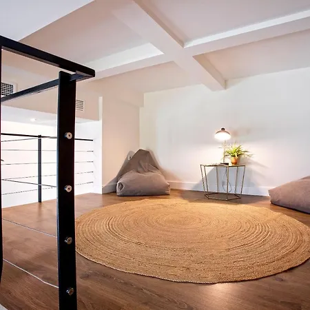 Apartment Genteel Almirante Lobo Seville