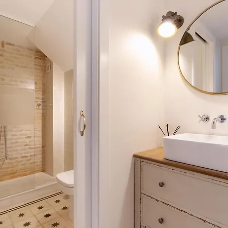 Apartment Genteel Almirante Lobo Seville