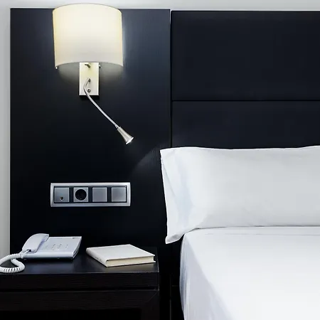 Hotel Virgen De Los Reyes Sevilla