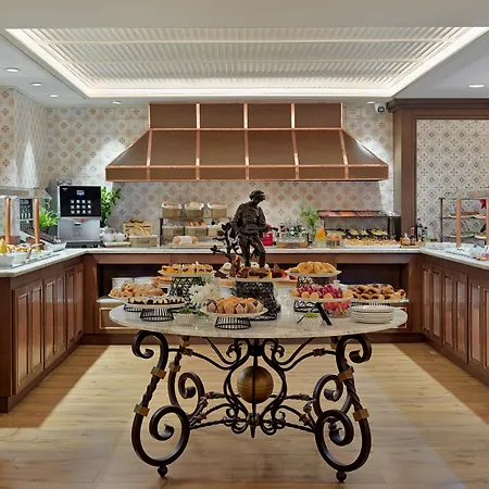 H10 Corregidor Boutique Hotel 3*